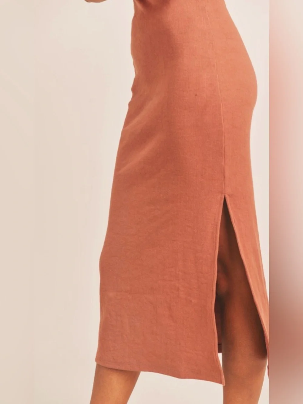 Sleeveless super stretchy Ribbed Midi Dress in Dusty Rose - Picture 5 of 9